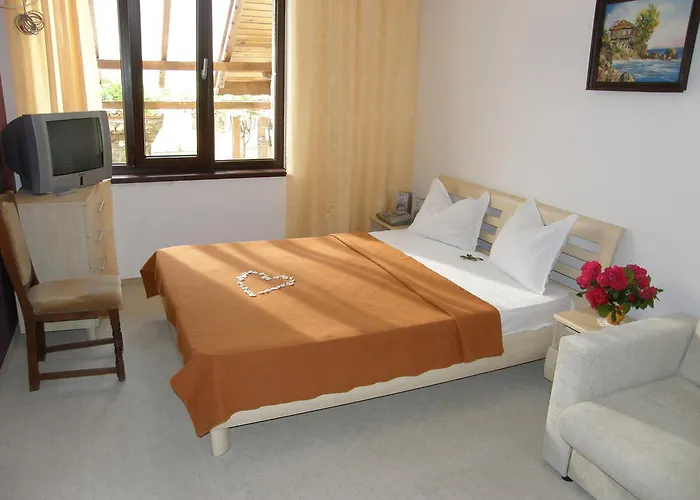 Guest house Emona 2*